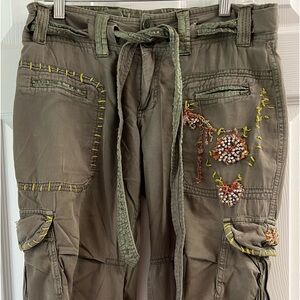 Zone exchange Capri pants